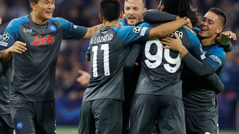 Ligue des Champions - Un Napoli bouillant fait exploser l'Ajax !