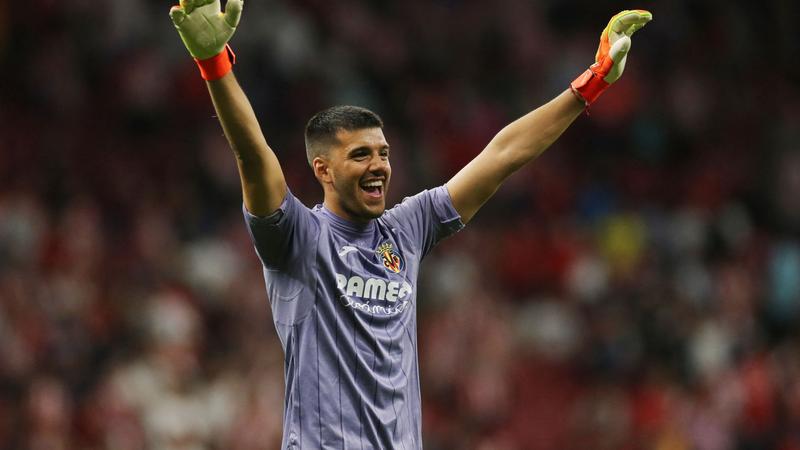 World Cup winner Rulli confirms Ajax switch from Villarreal