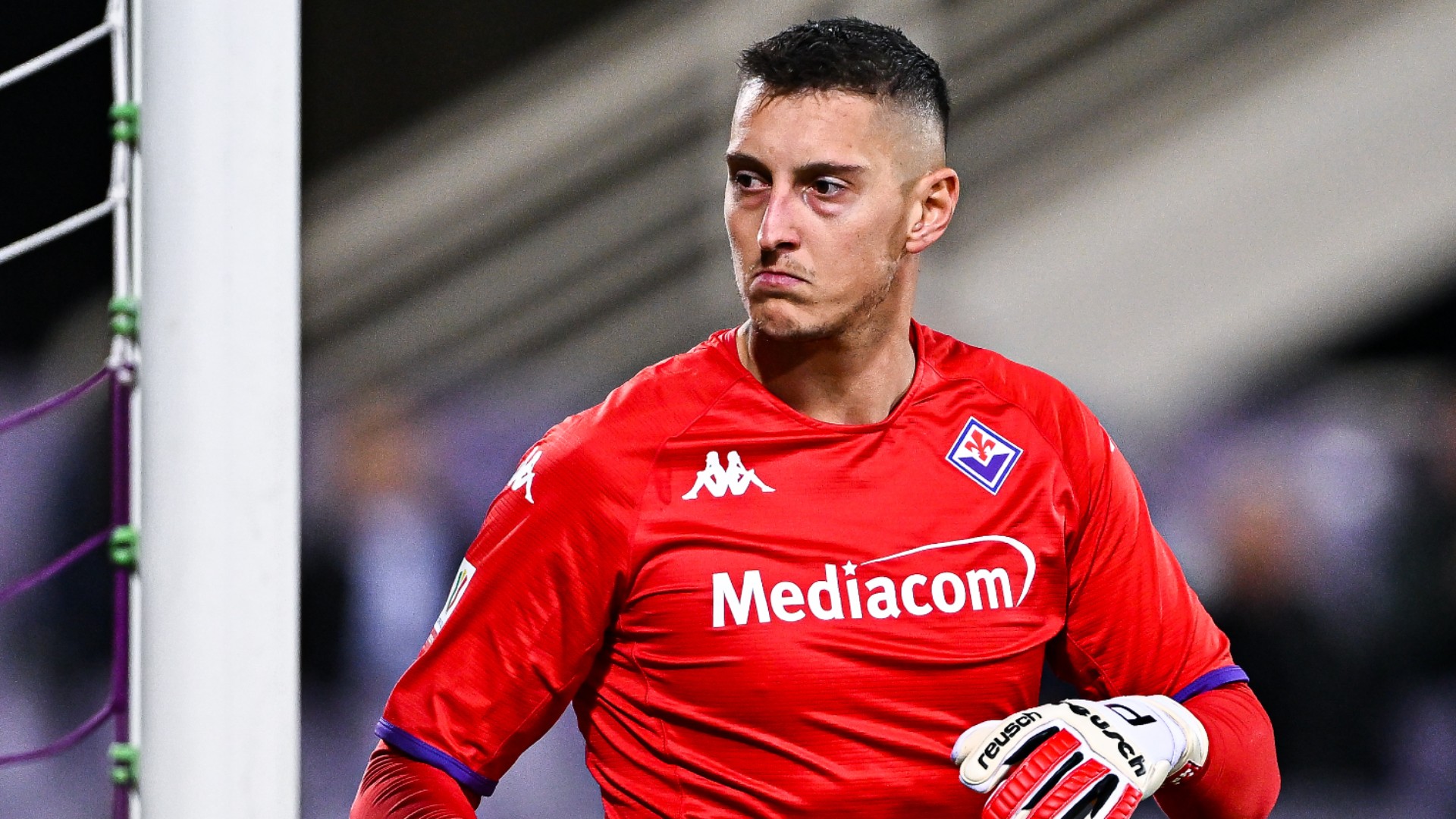 Napoli brings in Gollini as Sirigu departs