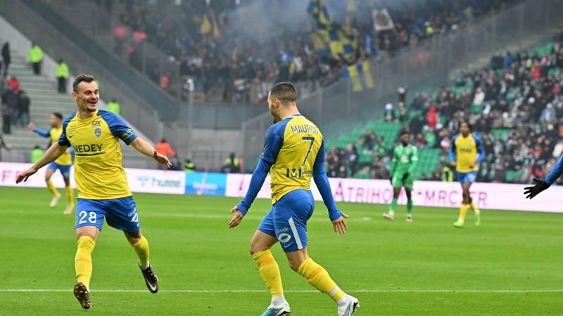 Ligue 2 : Sochaux renverse Saint-Etienne dans un match au scénario de fou !