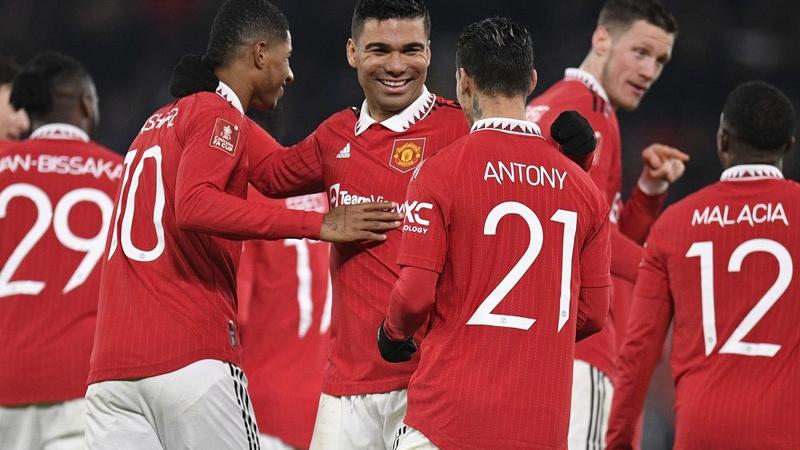 Stylish Man Utd progress in FA Cup, Son at the double for Spurs