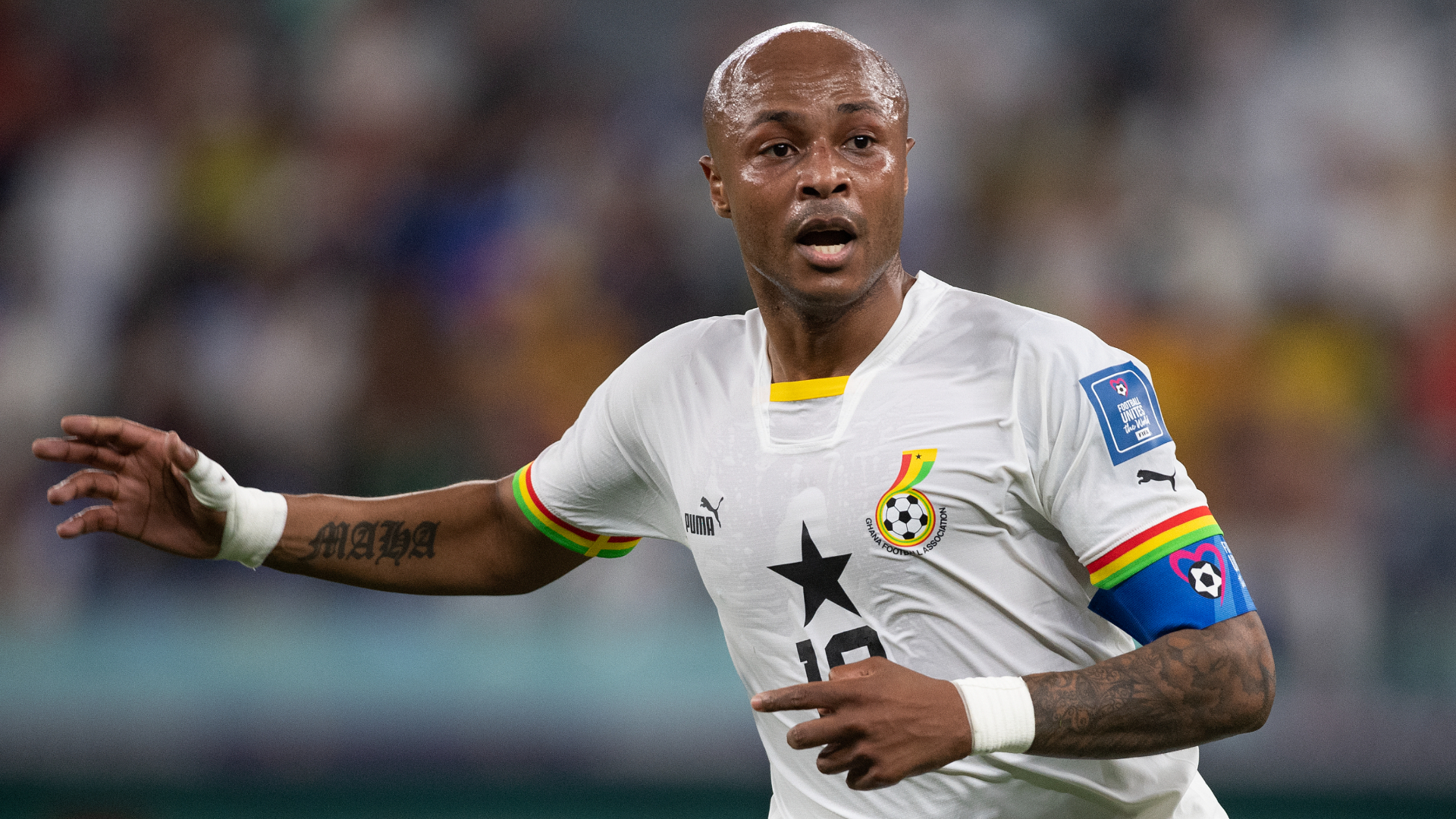 Nottingham Forest signs free agent Andre Ayew