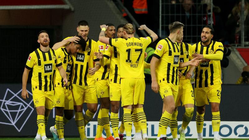Haller on scoresheet after cancer battle as Union knock Bayern off top