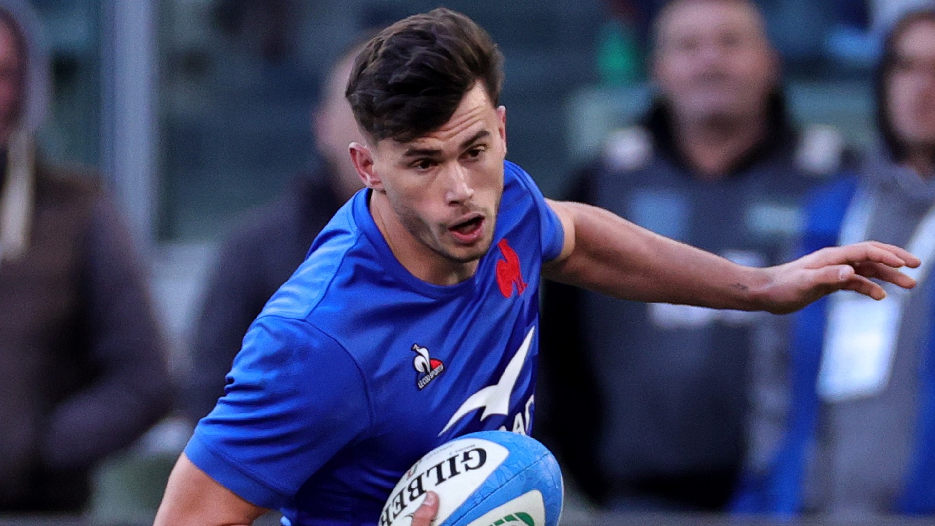 Jalibert try denies resurgent Azzurri famous win in Rome
