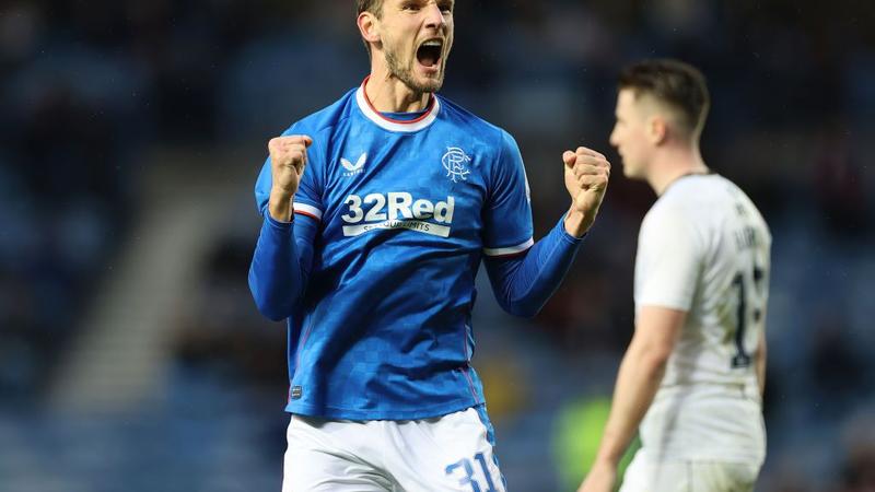 Rangers rally late to beat Ross County
