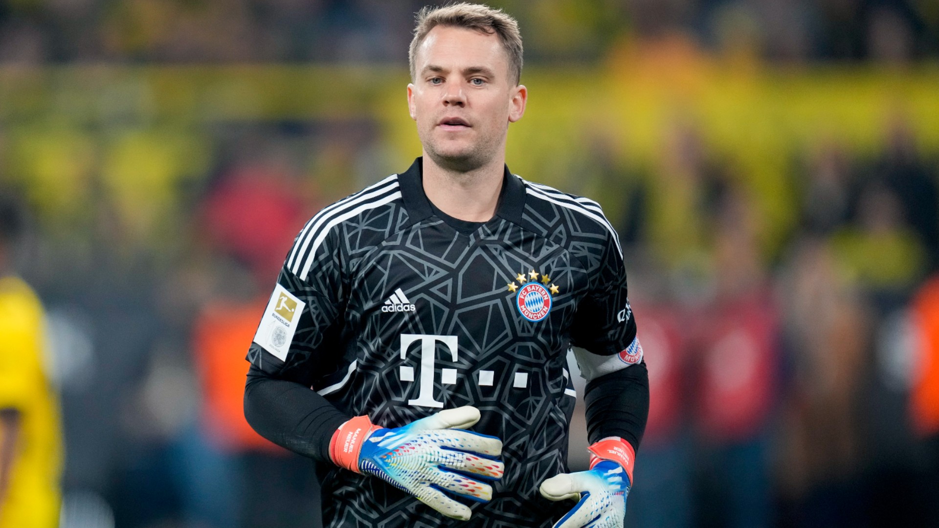 Bayern president slams 'incomprehensible' Neuer outburst