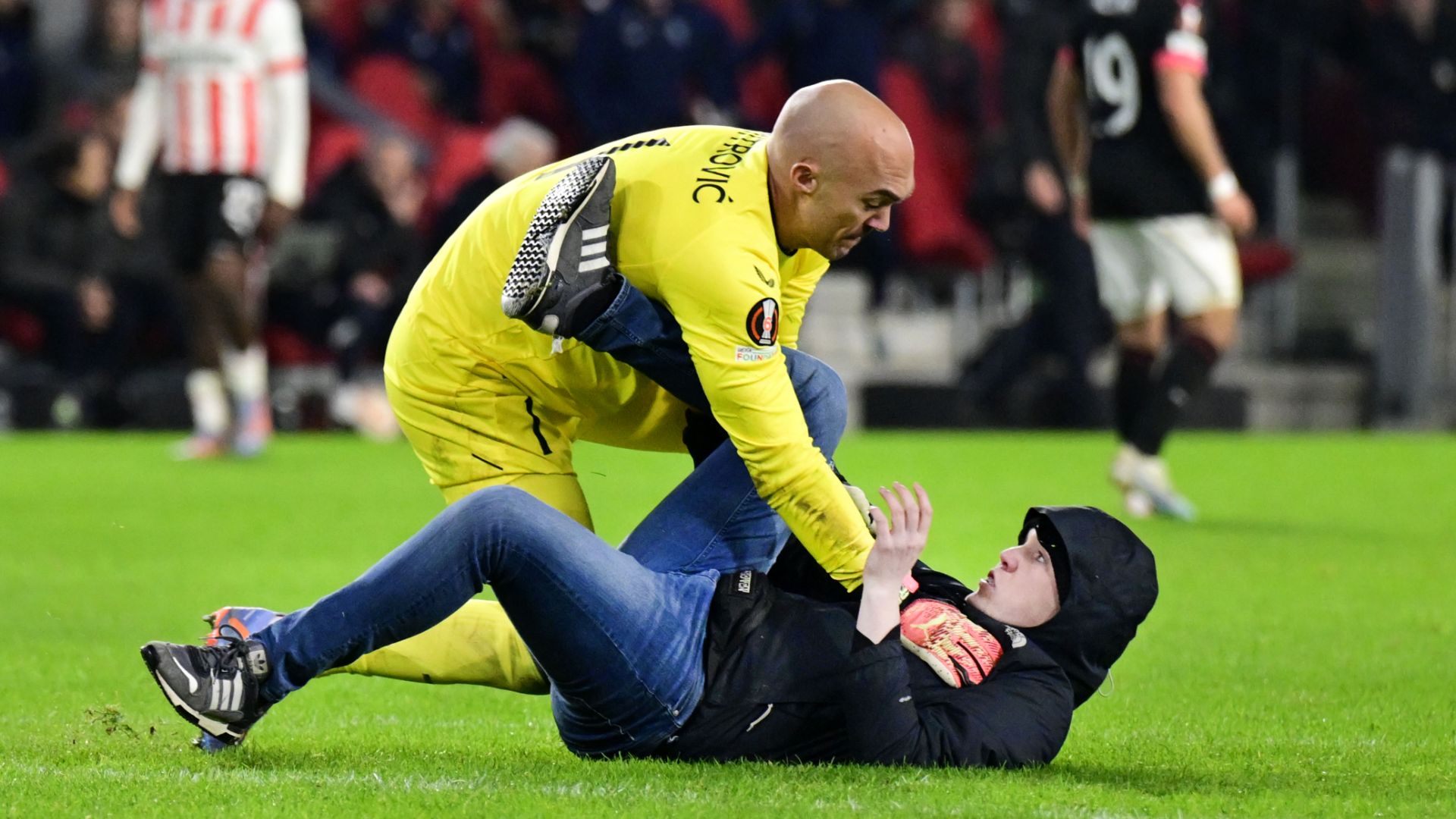 Dmitrovic reflects on clash with pitch invader