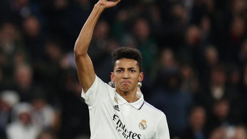 Madrid's teen striker Rodriguez rescues derby draw against Atletico