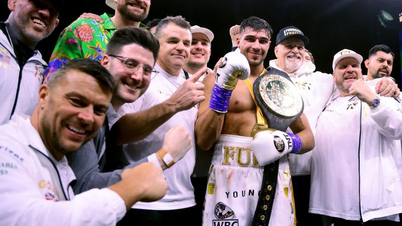Tommy Fury defeats Jake Paul in Saudi Arabia