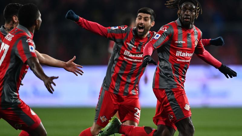 Serie A : Cremonese brise la malédiction en piégeant la Roma !