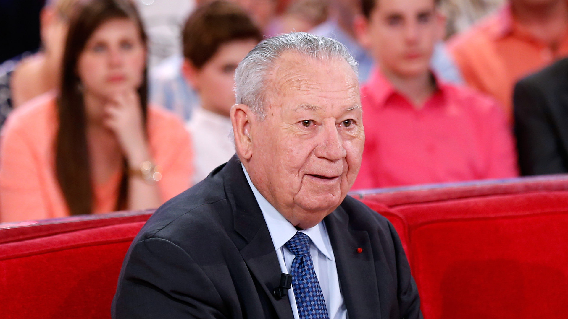 Former France striker and World Cup record holder Just Fontaine dies at the age of 89