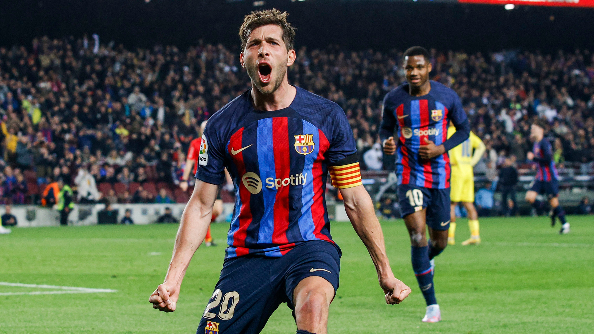 Sergi Roberto signs new Barca deal