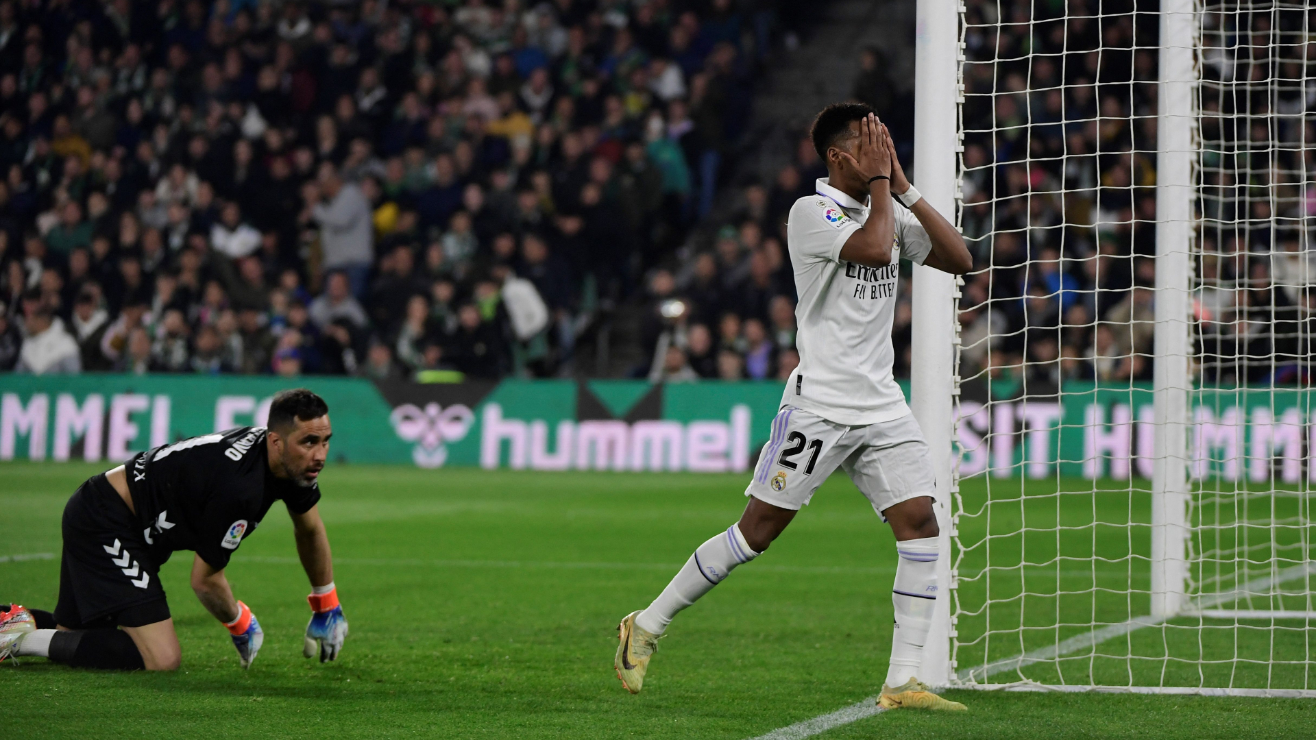 Real Madrid fires another blank with title slipping away