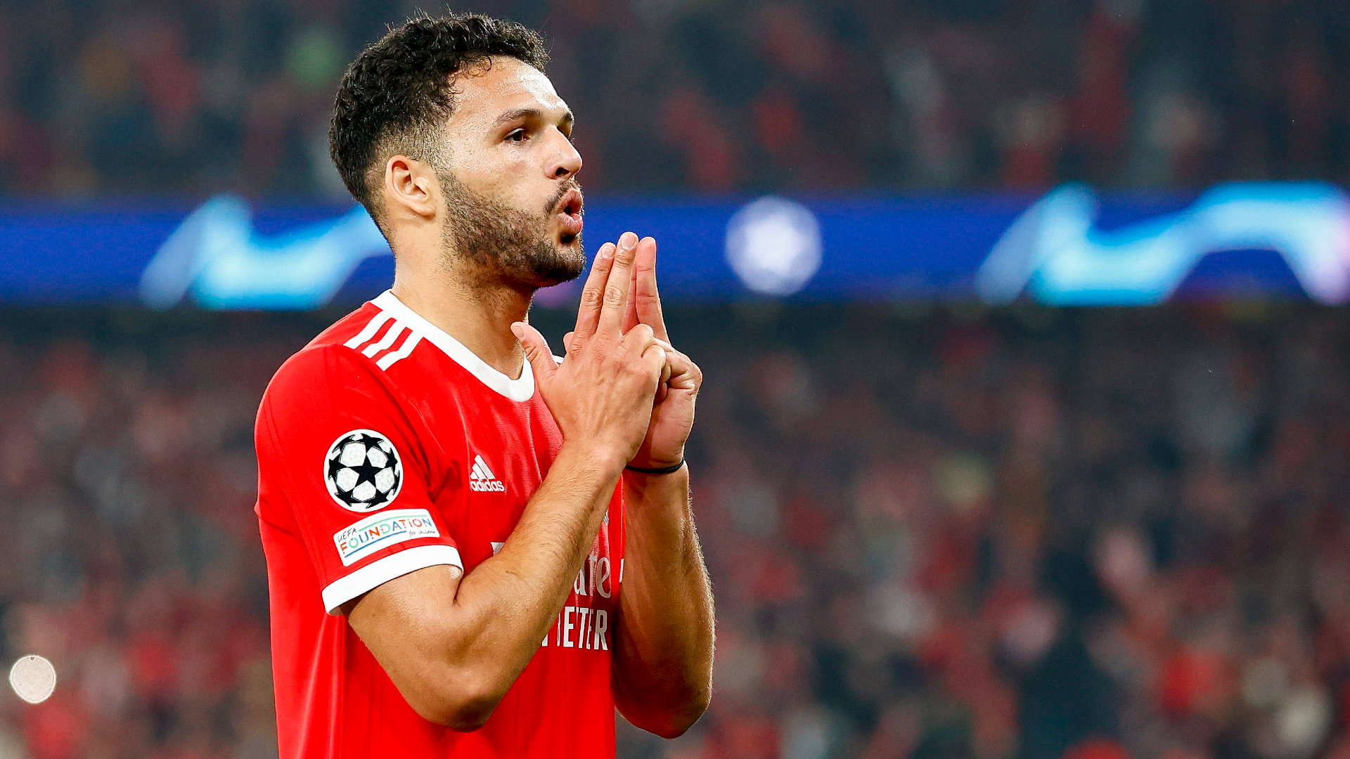 Benfica batters Brugge in UCL rout