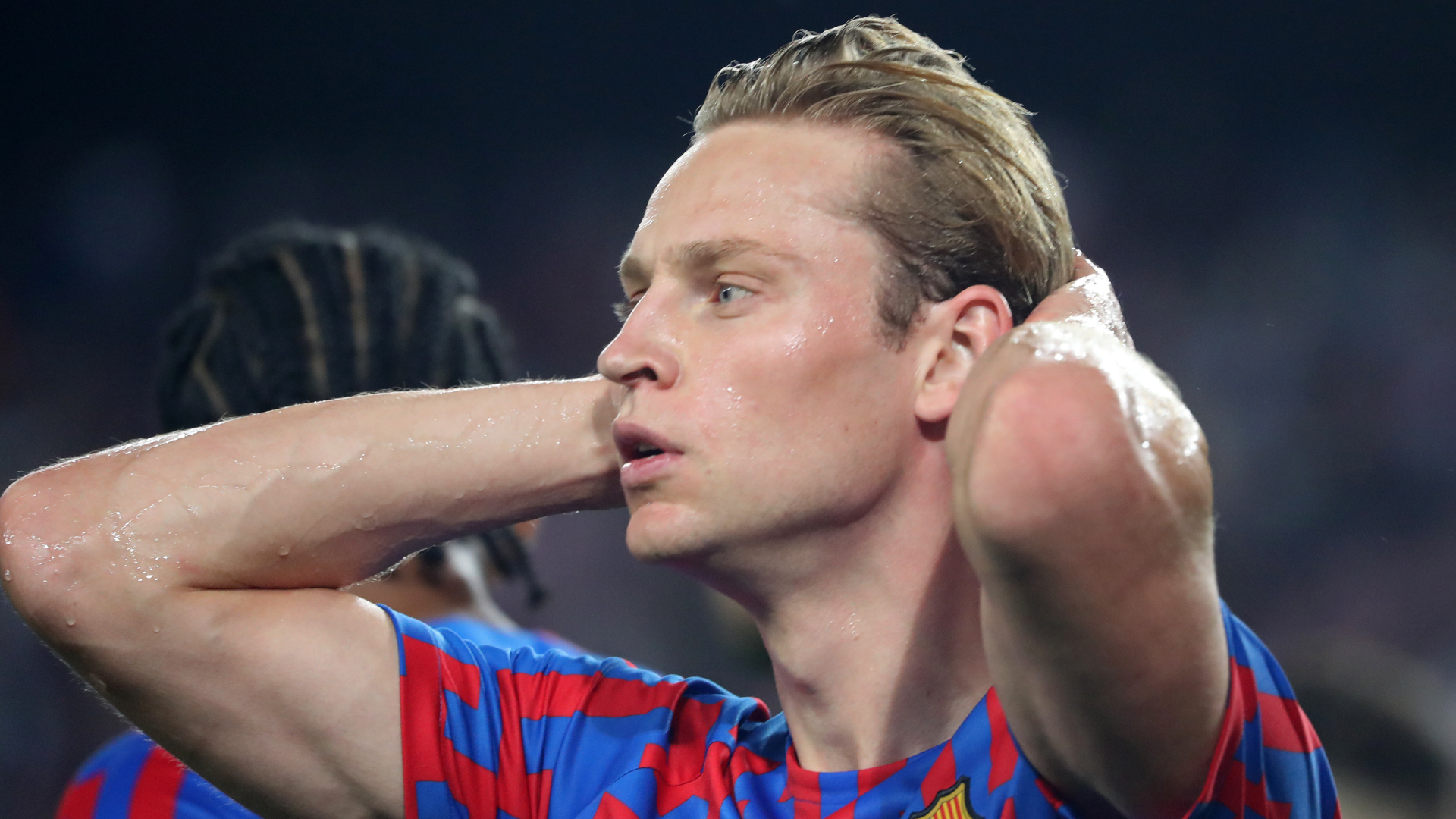 De Jong declares 'I want to continue at Barcelona'