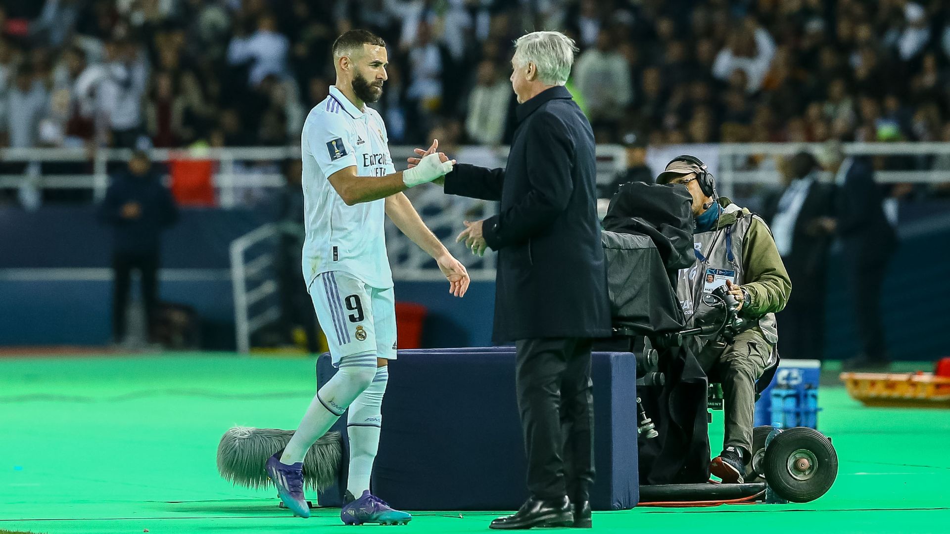 Ancelotti backs Real Madrid captain Benzema to answer his critics