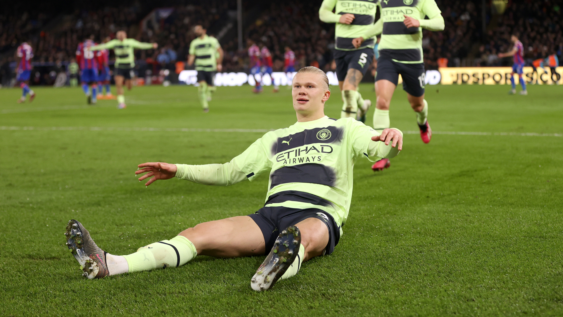 Late Haaland penalty sees City claim win