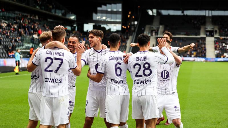 Toulouse beat struggling Angers 0-2