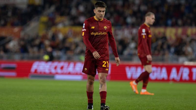 Sassuolo edges 10-man Roma in seven-goal shootout