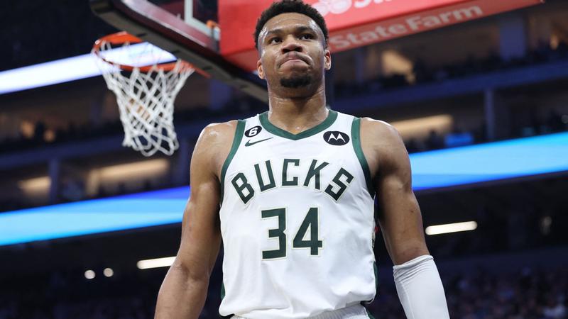 Antetokounmpo return sparks Bucks over Kings, Celtics upset