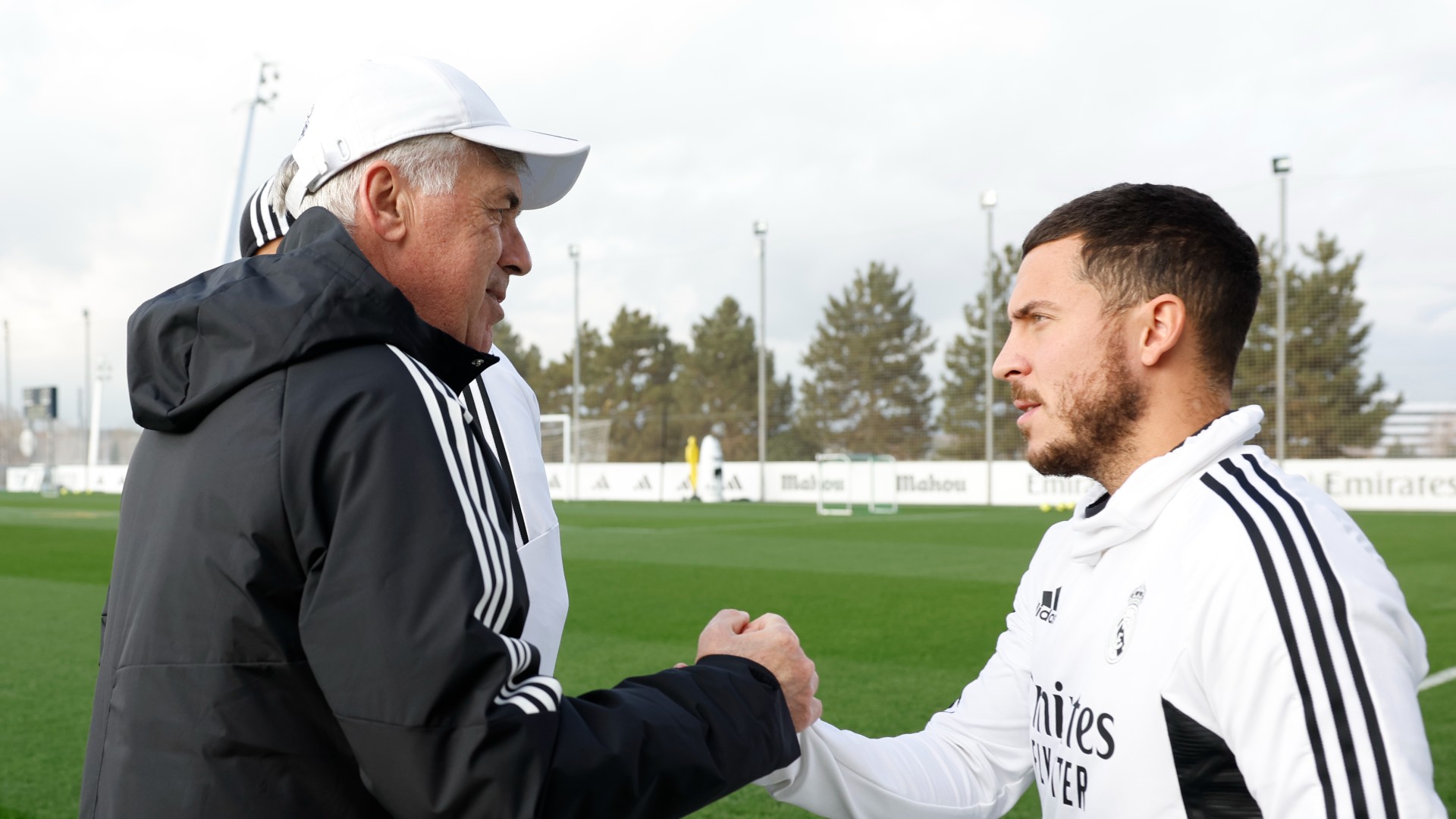 Ancelotti refutes claims of 'cold' Hazard relationship