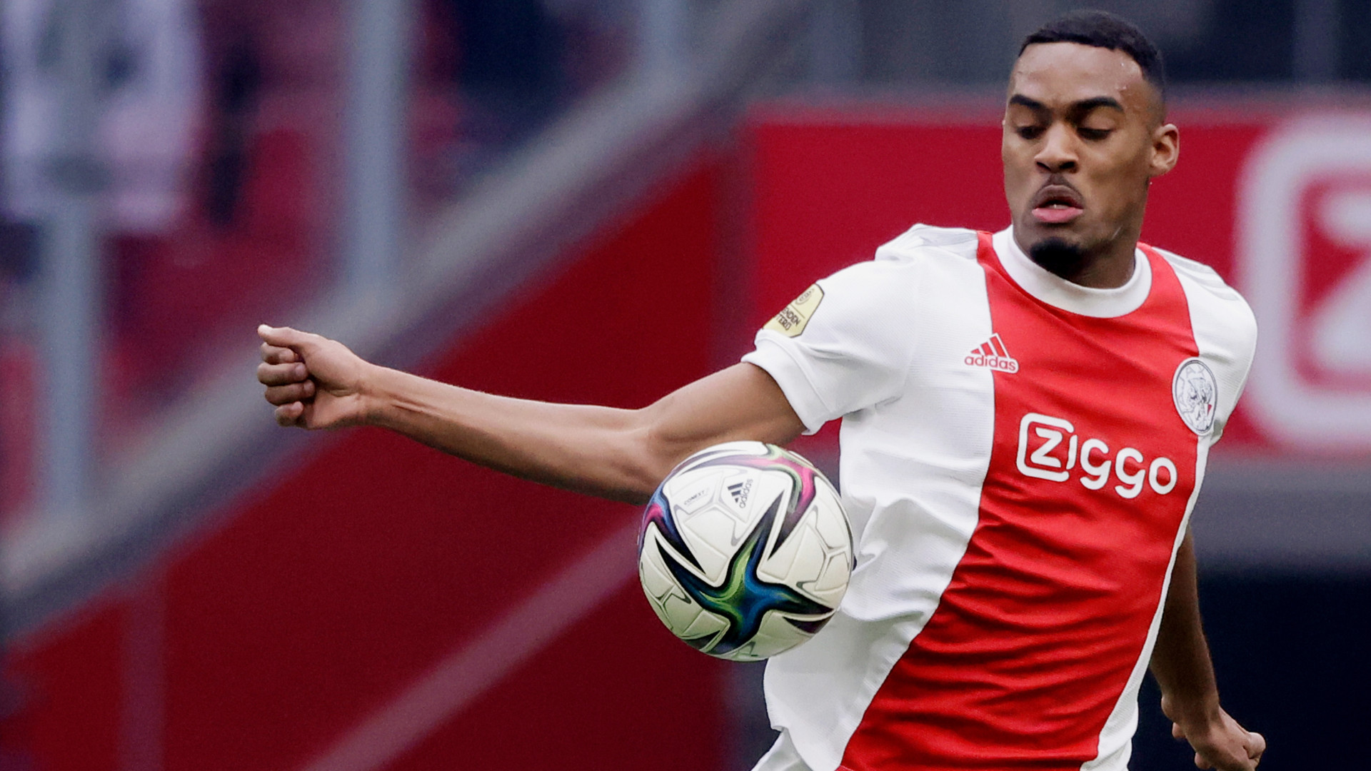 Gravenberch fuels Bayern links as Ajax talks break down