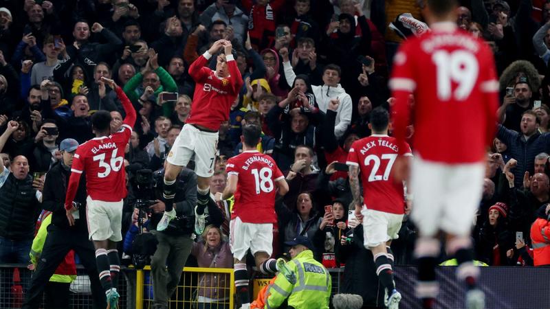 Man Utd stroll takes sting out of fan protest against Glazers