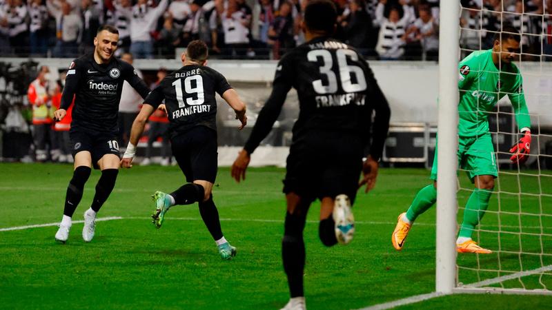 West Ham see red as Frankfurt reach Europa League final