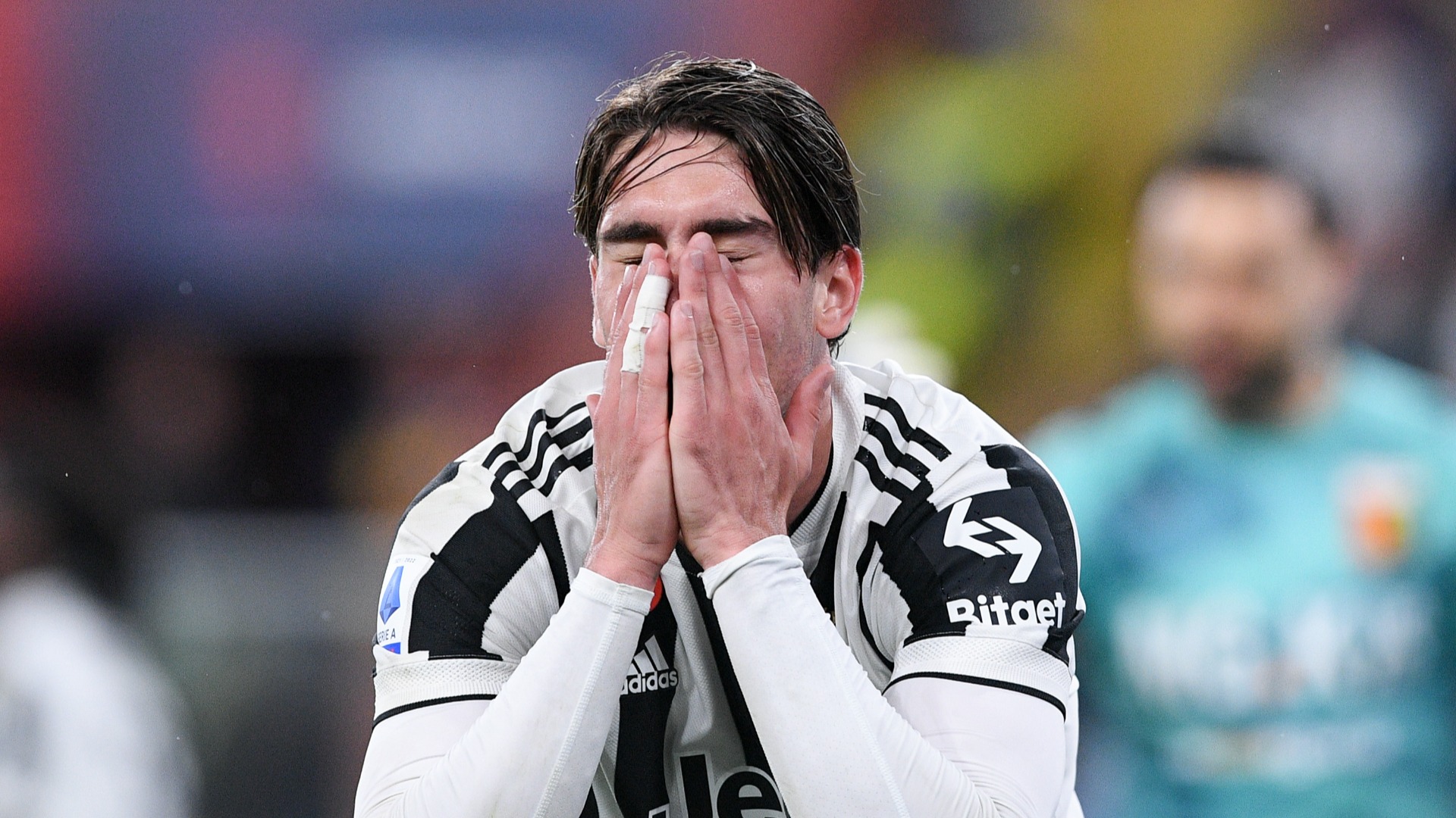 Allegri defends ordinary Vlahovic after Juve loss