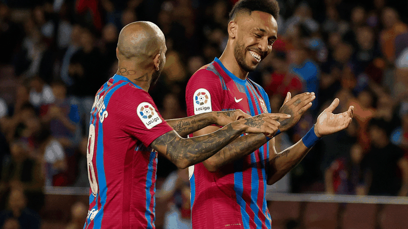 Araujo injury overshadows Aubameyang show