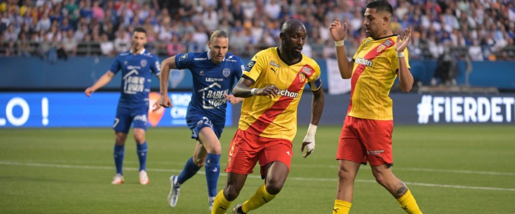 L1 (J37) : Lens domine nettement Troyes