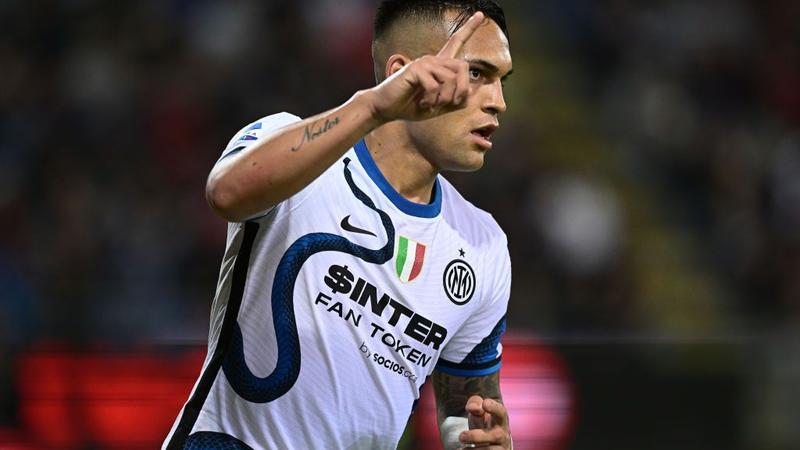 Martinez keeps Inter's title hopes alive