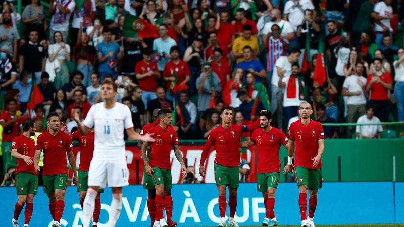 Cancelo and Guedes send Portugal to victory over Czechs