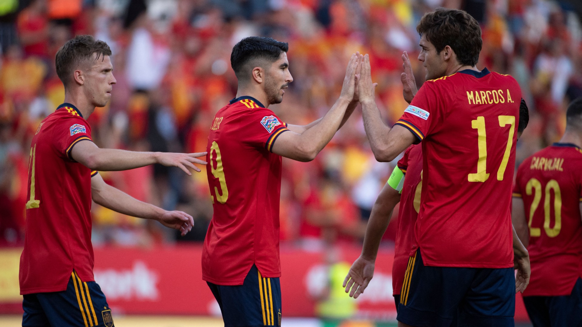 Spain goes top with Czech mate