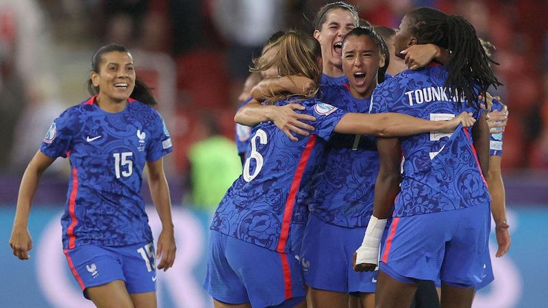 France downs Netherlands for semi-final spot