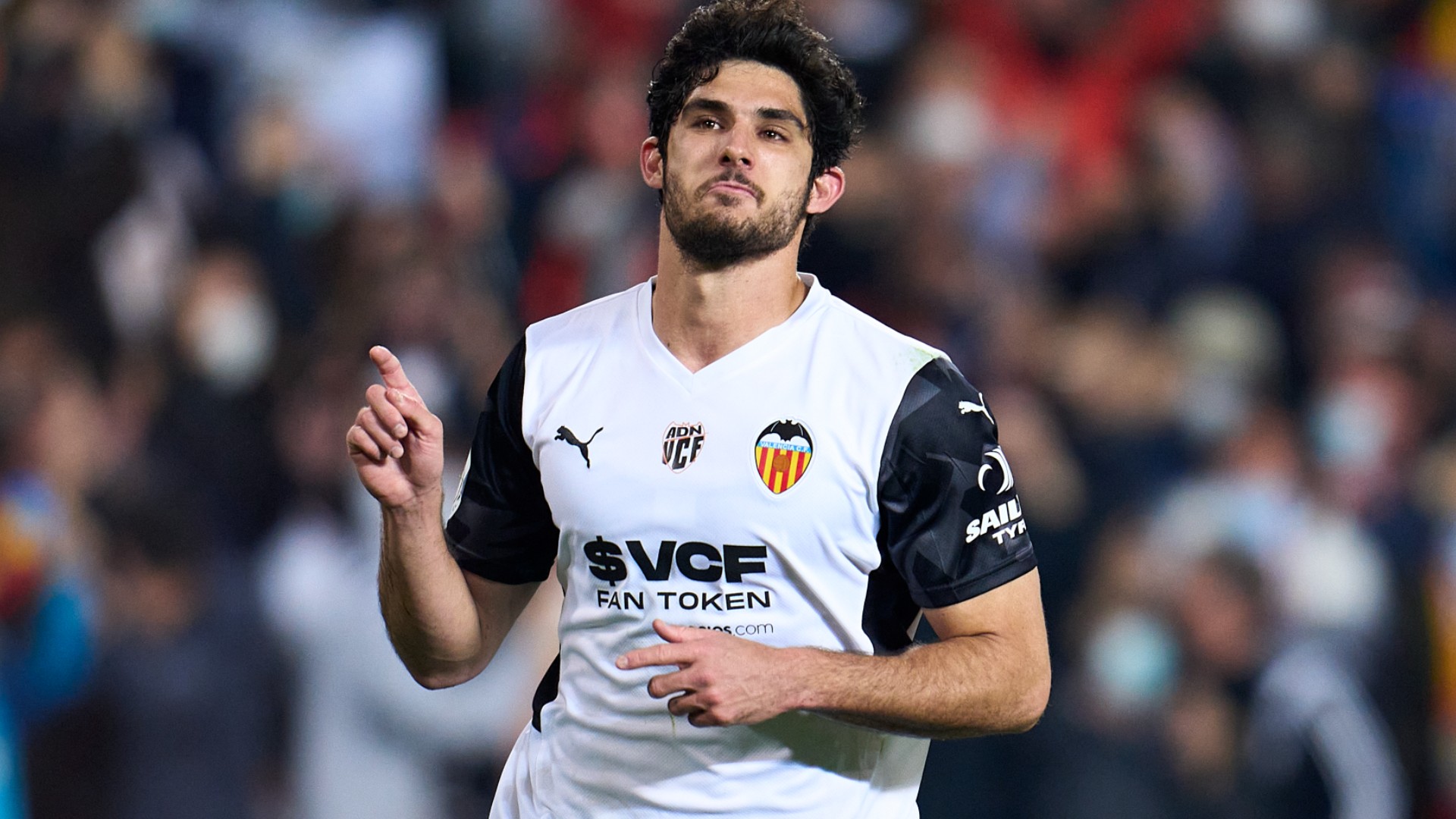 Guedes set for Premier League transfer
