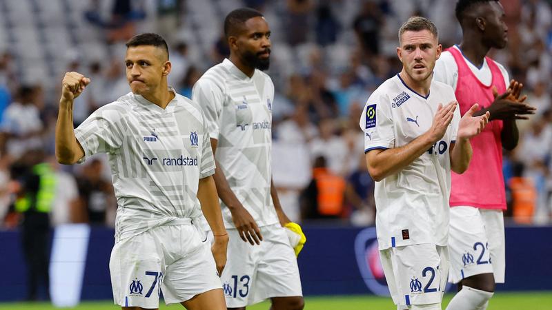 10-man Marseille triumph over Nantes