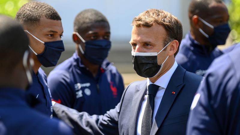 Match amical : Emmanuel Macron favorable à un France-Algérie