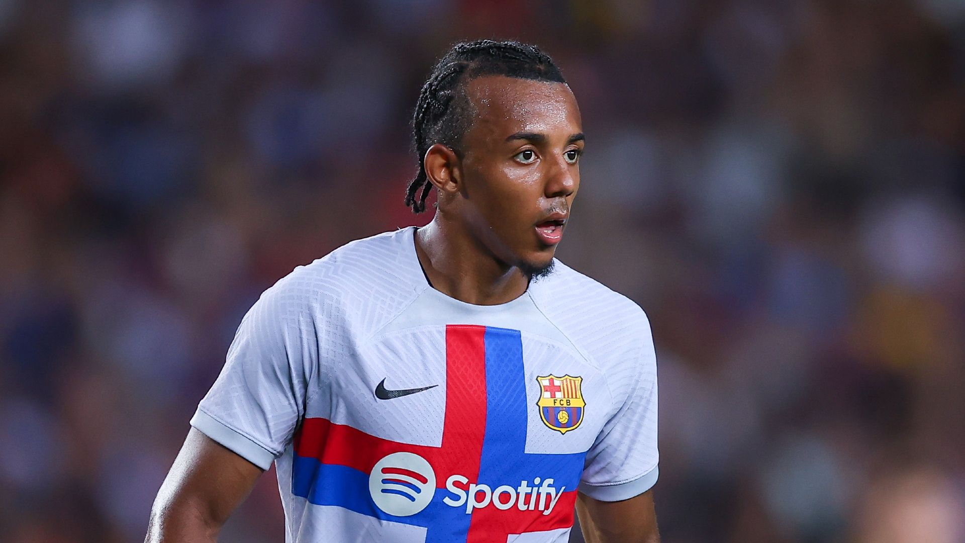 Xavi 'pretty sure' Kounde will be registered to play against Real Valladolid