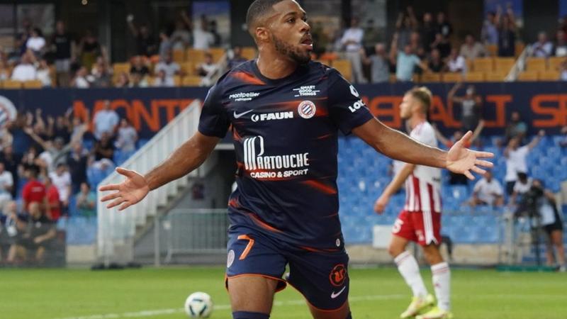 A red card per team and Montpellier beat Ajaccio by 2-0