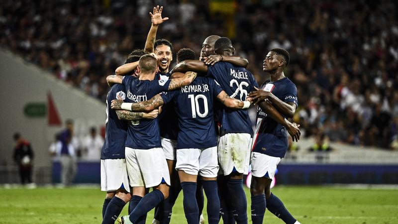 PSG keep on top of the table after winning 3-0 against Toulouse