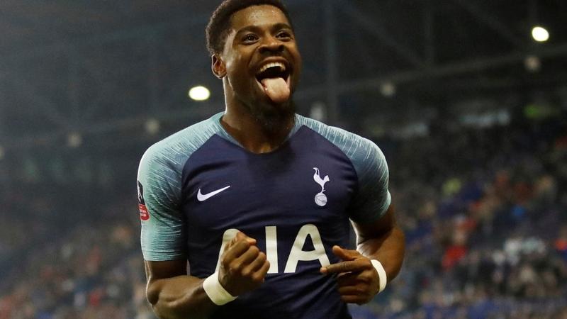 Aurier confirmé à Nottingham Forest