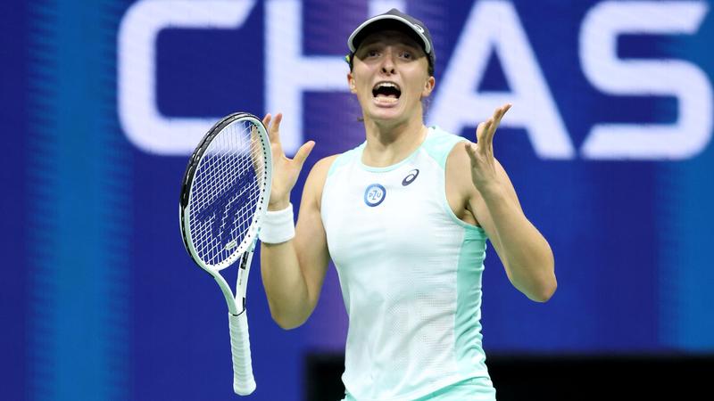 Swiatek downs Sabalenka to reach US Open final