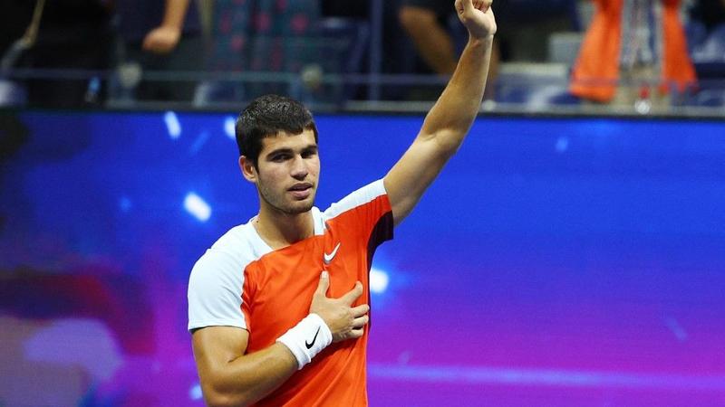Alcaraz wins US Open and becomes youngest world number one