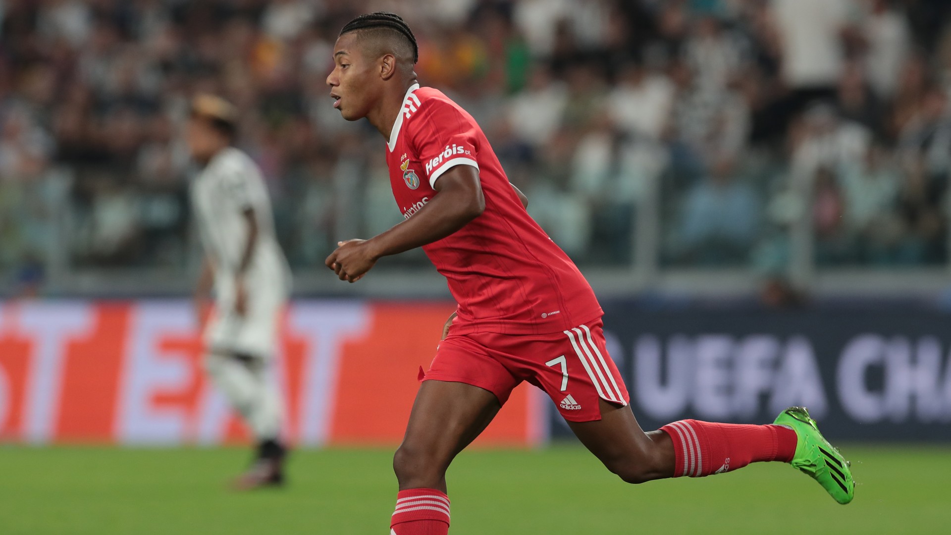 Benfica beats Juventus as Allegri pressure mounts