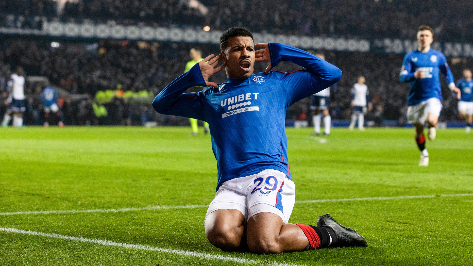 Clement hails Rangers ace Igamane