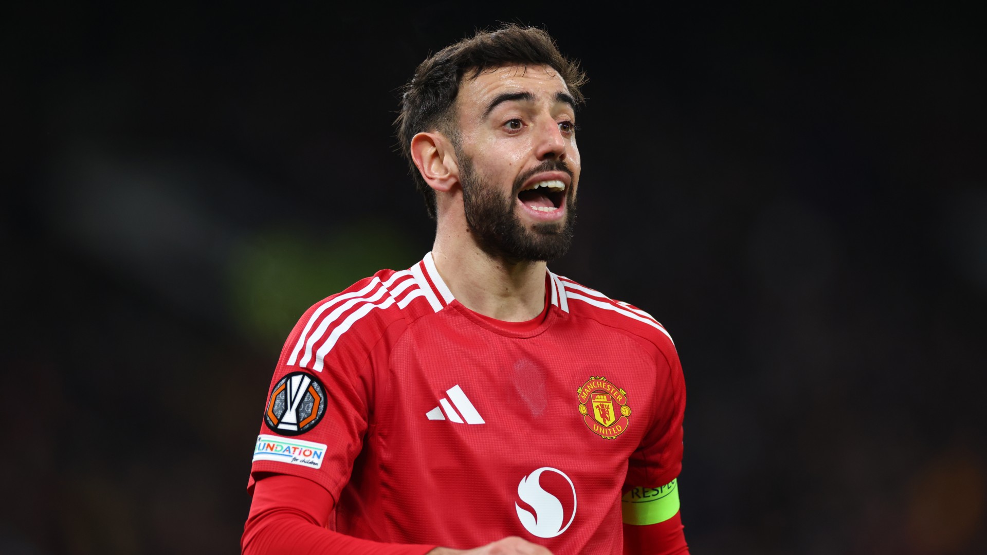 Fernandes: United need to react