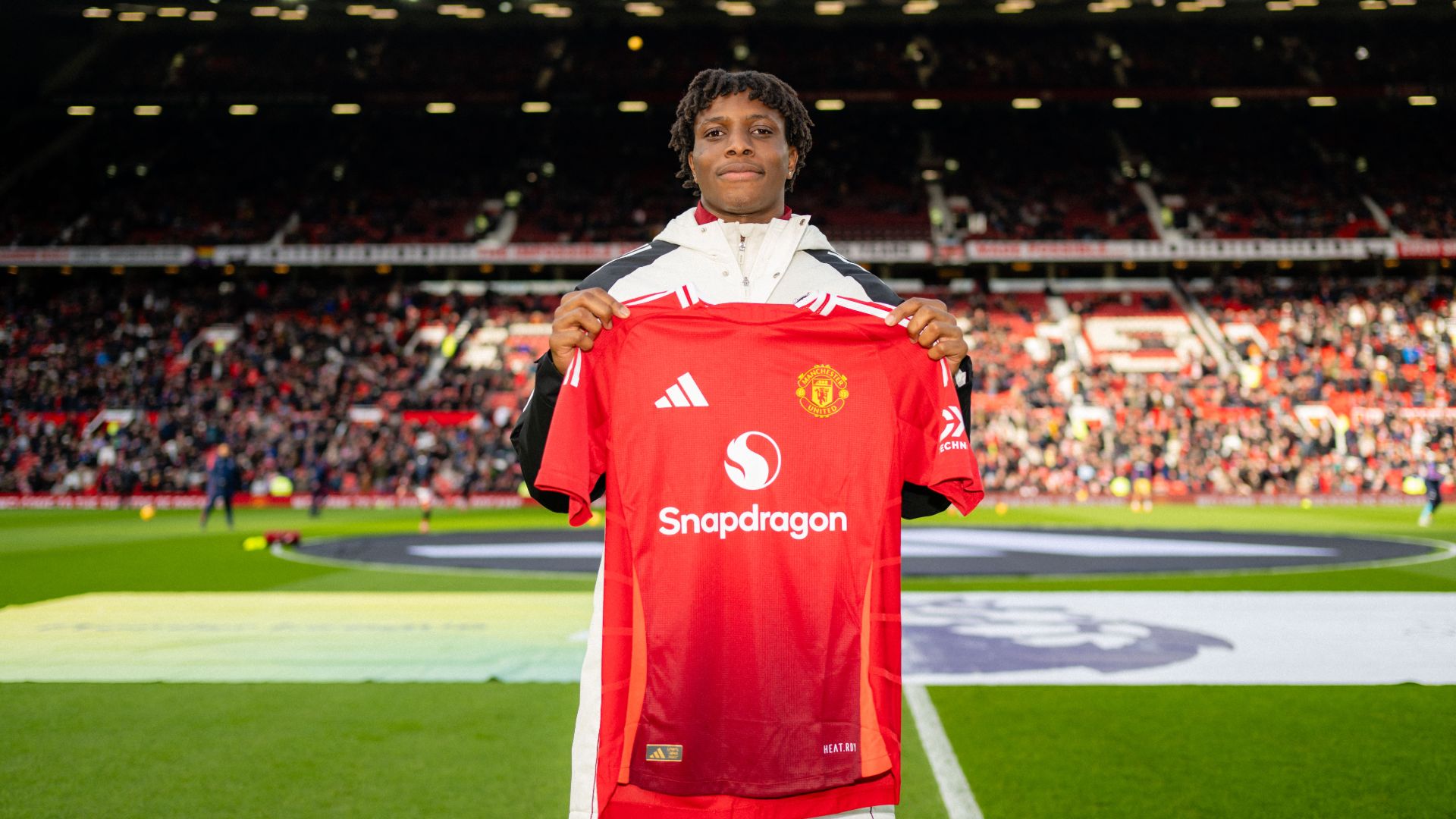 Dorgu joins Man Utd from Lecce