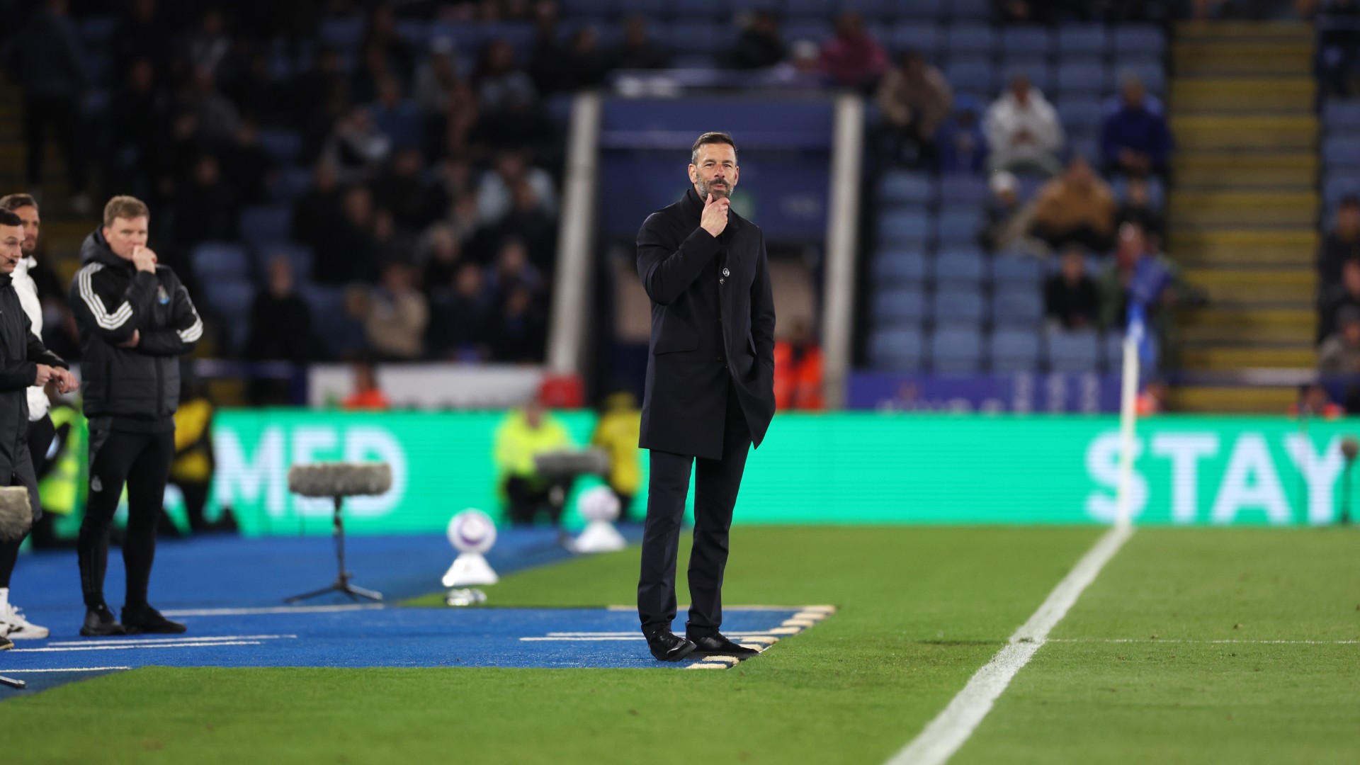 Van Nistelrooy worried by Leicester