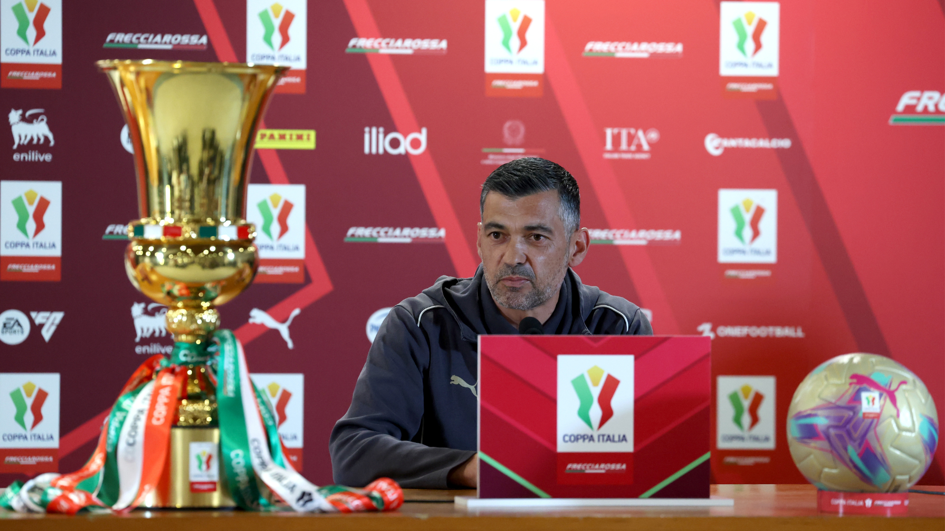 Conceicao embracing final pressure